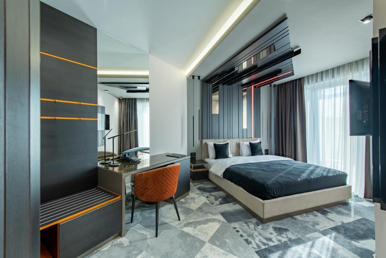 Hotel Ženeva Lux Kragujevac Exteriér fotografie