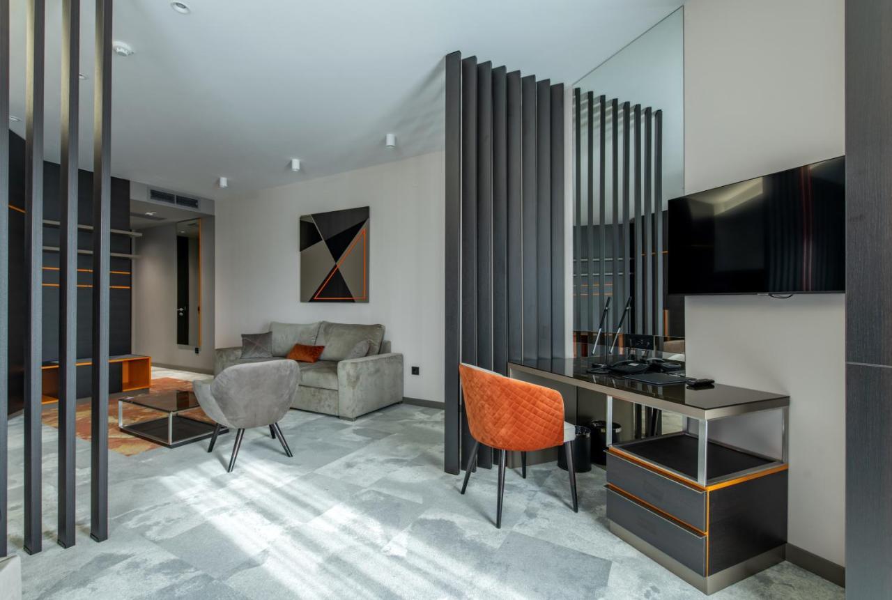 Hotel Ženeva Lux Kragujevac Exteriér fotografie